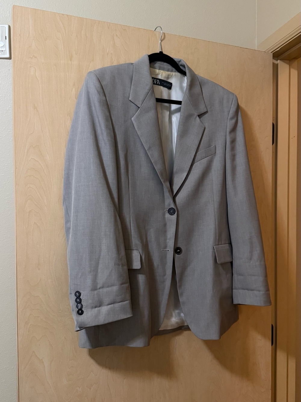Zara Light Gray Men's Two-Button Blazer
